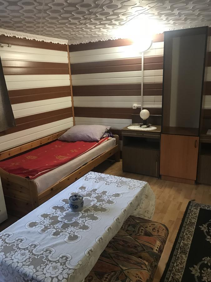 Edit Vendeghaz Tiszaújváros Dış mekan fotoğraf